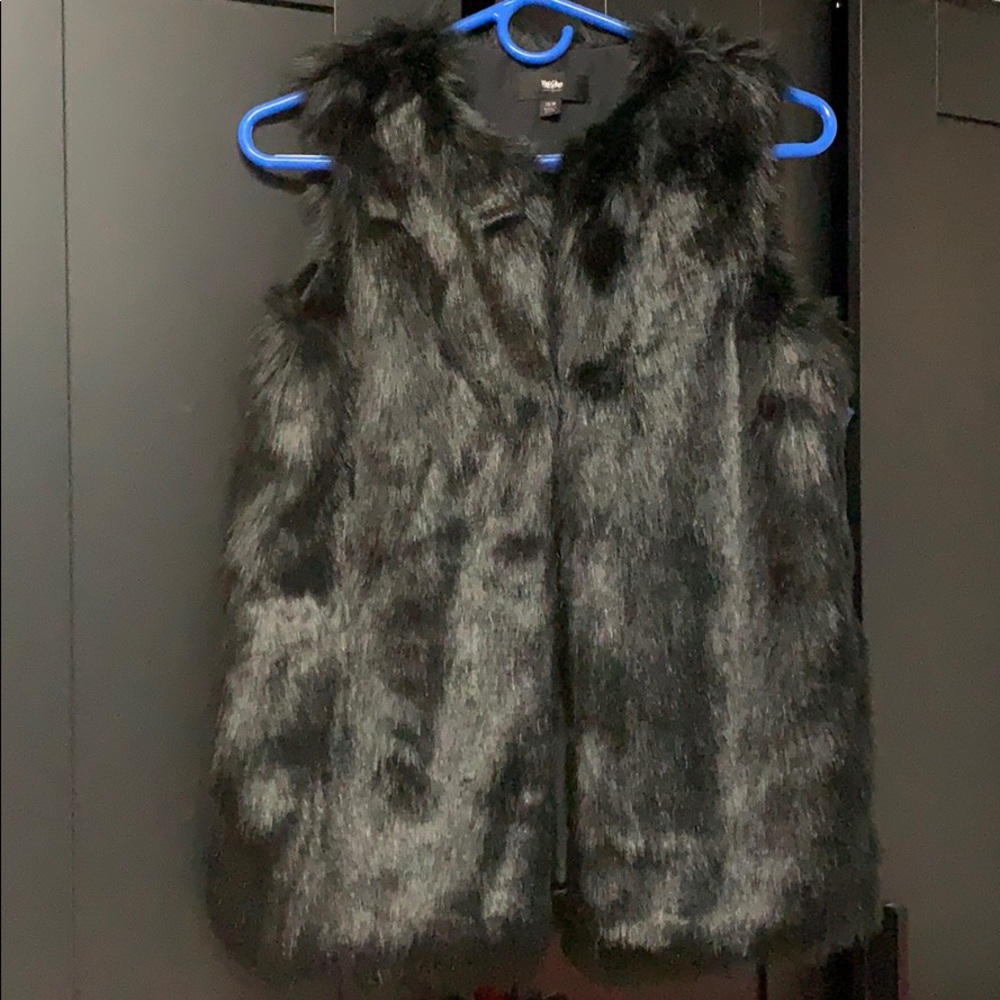 Faux fur vest